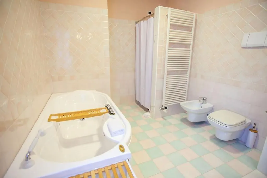 Villa Acqua Blu Gorgeous Villa With Ample Garden Toscolano Maderno