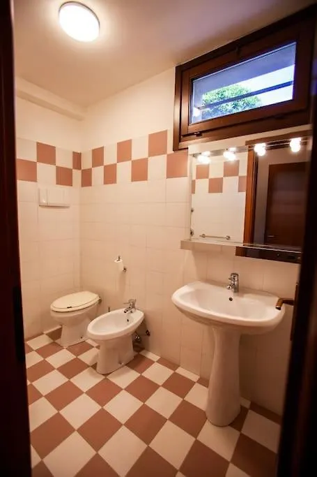 Villa Acqua Blu Gorgeous Villa With Ample Garden Toscolano Maderno Italy