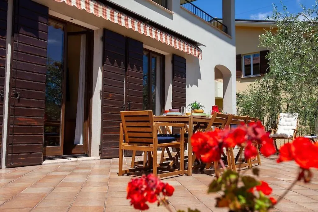 Villa Acqua Blu Gorgeous Villa With Ample Garden Toscolano Maderno 0*,  Italy