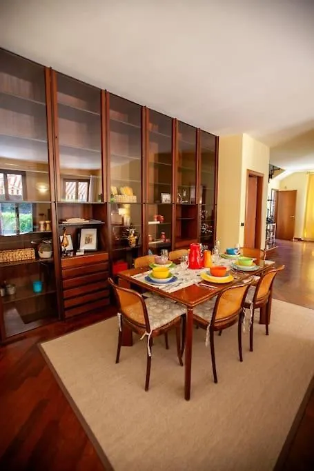 Villa Acqua Blu Gorgeous Villa With Ample Garden Toscolano Maderno